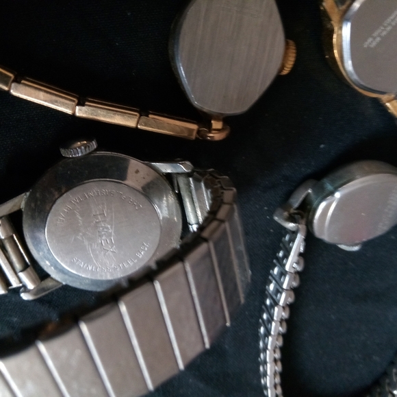 Lot of five small vintage timex watches - Picture 12 of 13